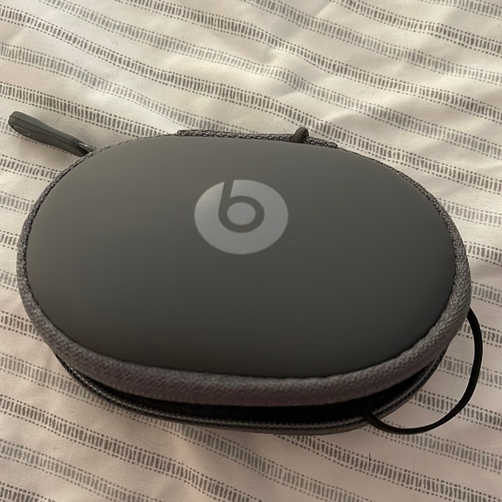 Beats head phones